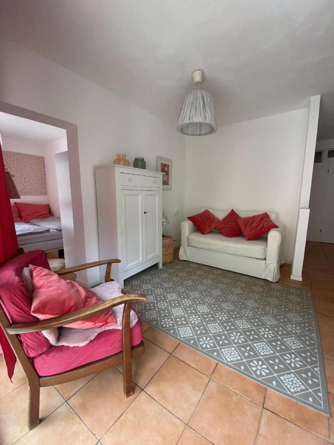 Wunderschoenes Studio Fuer Bis Zu 2 Personen Homburg  Exterior photo